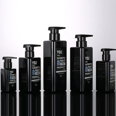Оптовая форма треугольника 100ml 200ml 300ml повторно использует бутылки шампуня насоса 500ml пластиковой черноты контейнера лосьона любимца безвоздушные
